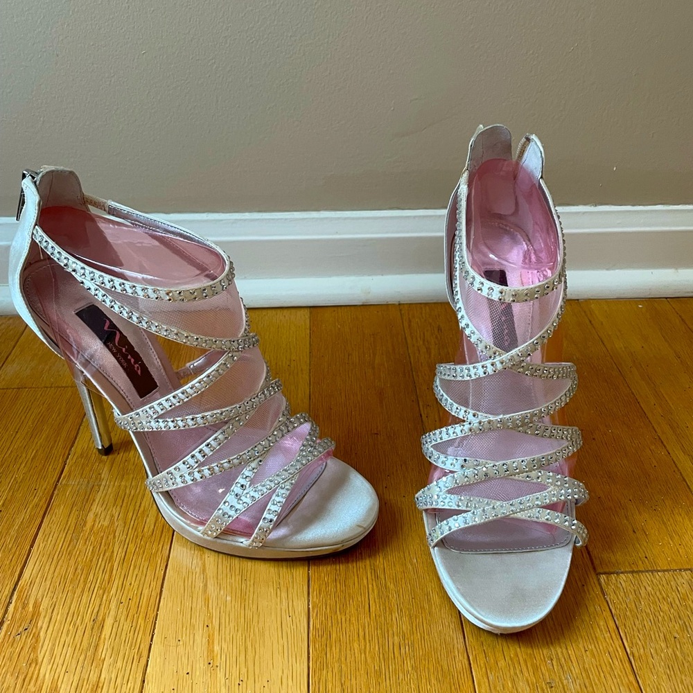 Nina Belinda Ivory Crystal 8M platform stiletto heel sandals
